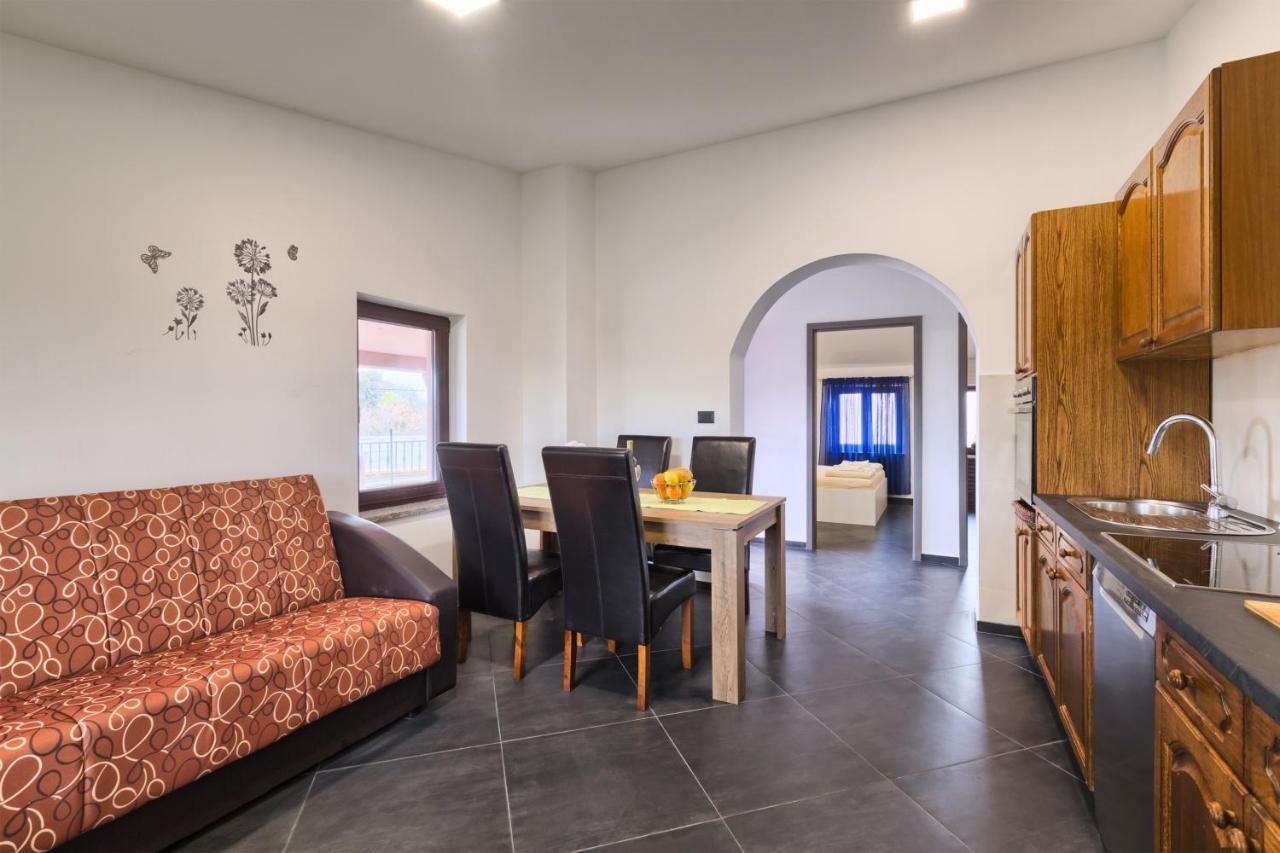 Apartments Ines Pula Exterior photo